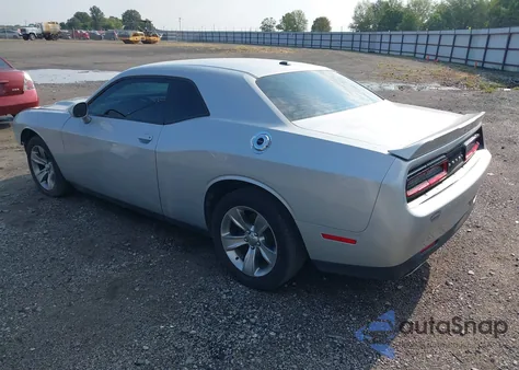 2020 Dodge Challenger Sxt z USA, uszkodzony, nr VIN 2C3CDZAG9LH214488